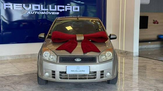 FORD FIESTA 1.6 MPI SEDAN 8V FLEX 4P MANUAL